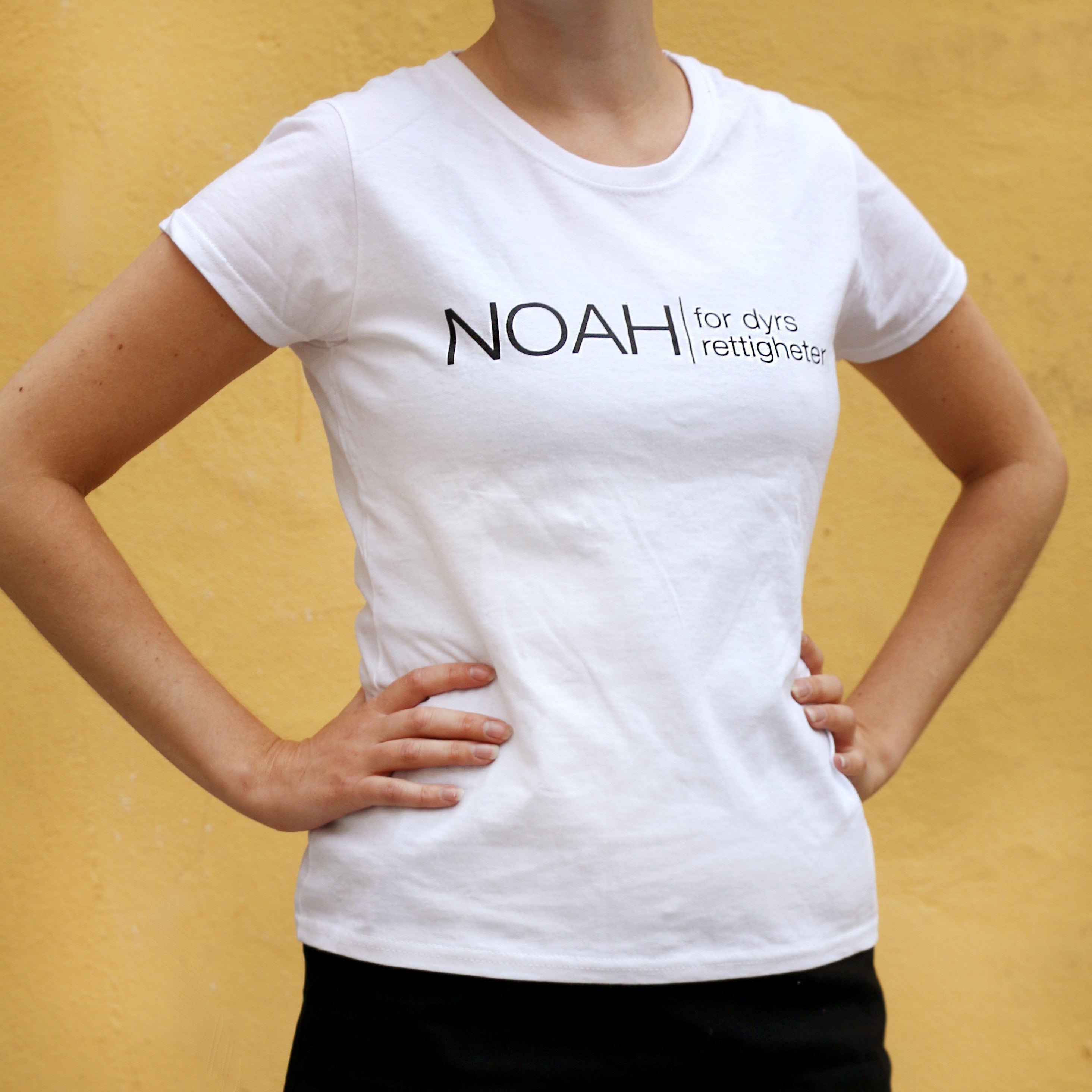 Dametopp NOAH (svart/hvit)